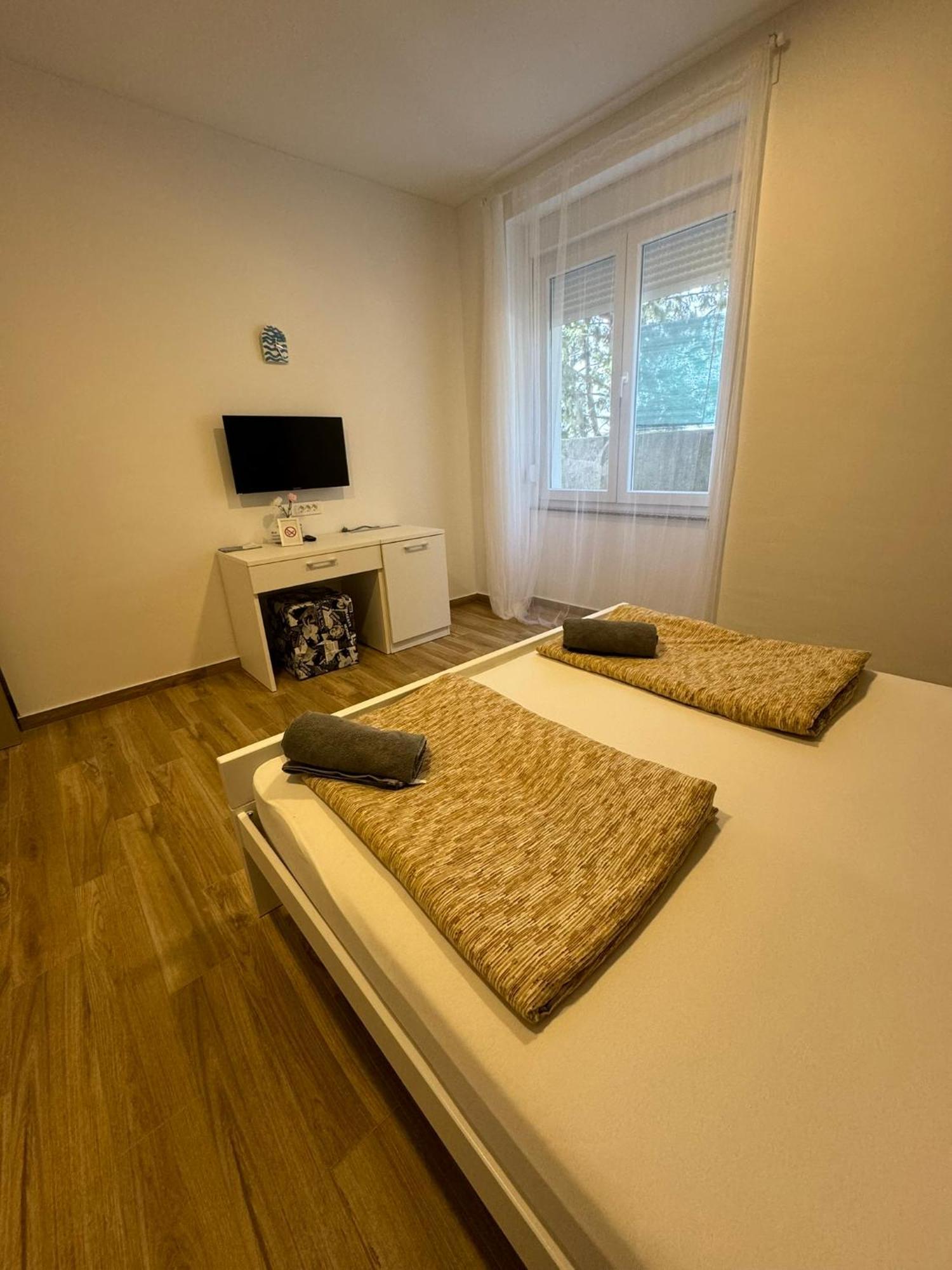 Villa Lovorka By Villa Eva Omisalj Room photo
